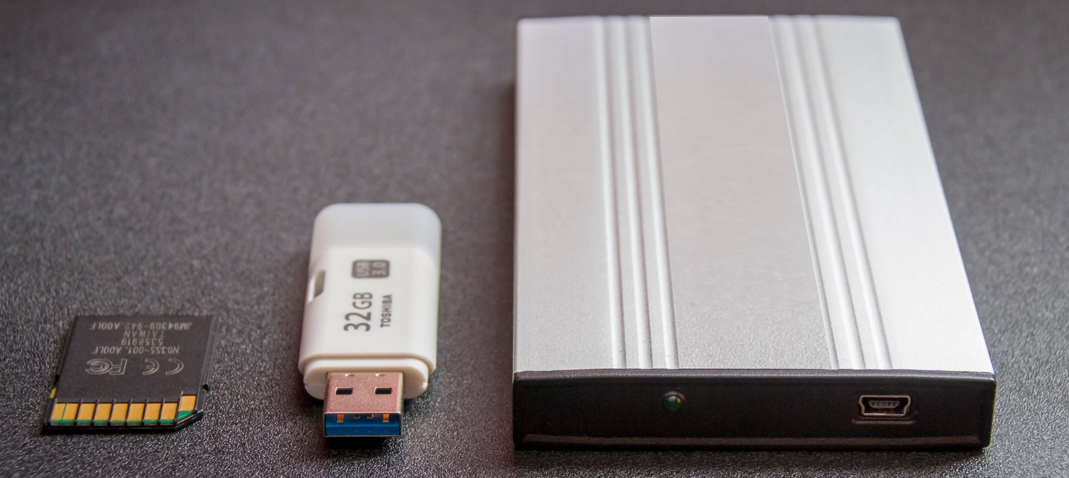 USB 드라이브에서 데이터 복구하는 방법..